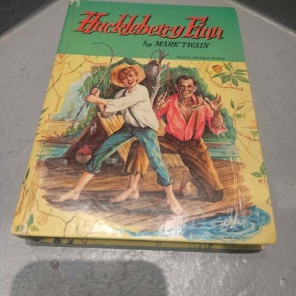 Huckleberry Finn by Mark Twain Abridged Version Hardback - Picture 1 of 6